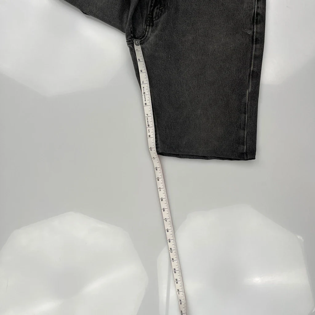 Levis Denim Shorts - 32W 9L Black Cotton - Image 5